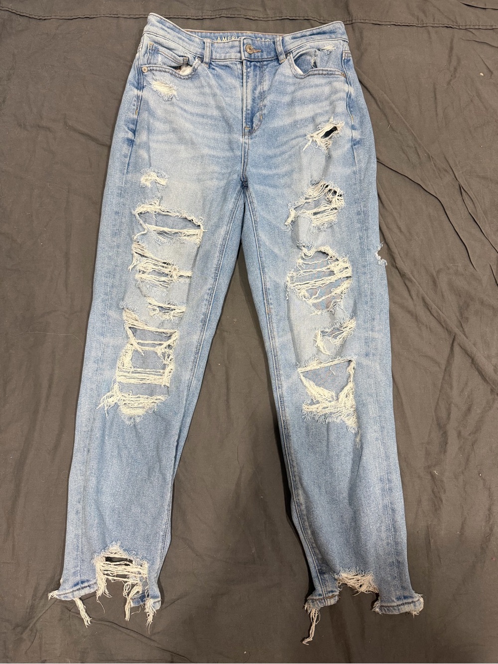 American Eagle Outfitters Light Blue Distressed Mom Jeans